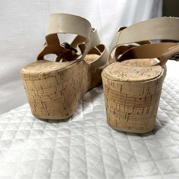 KORKS wedges- size 11 - light taupe/tan - Picture 2 of 11
